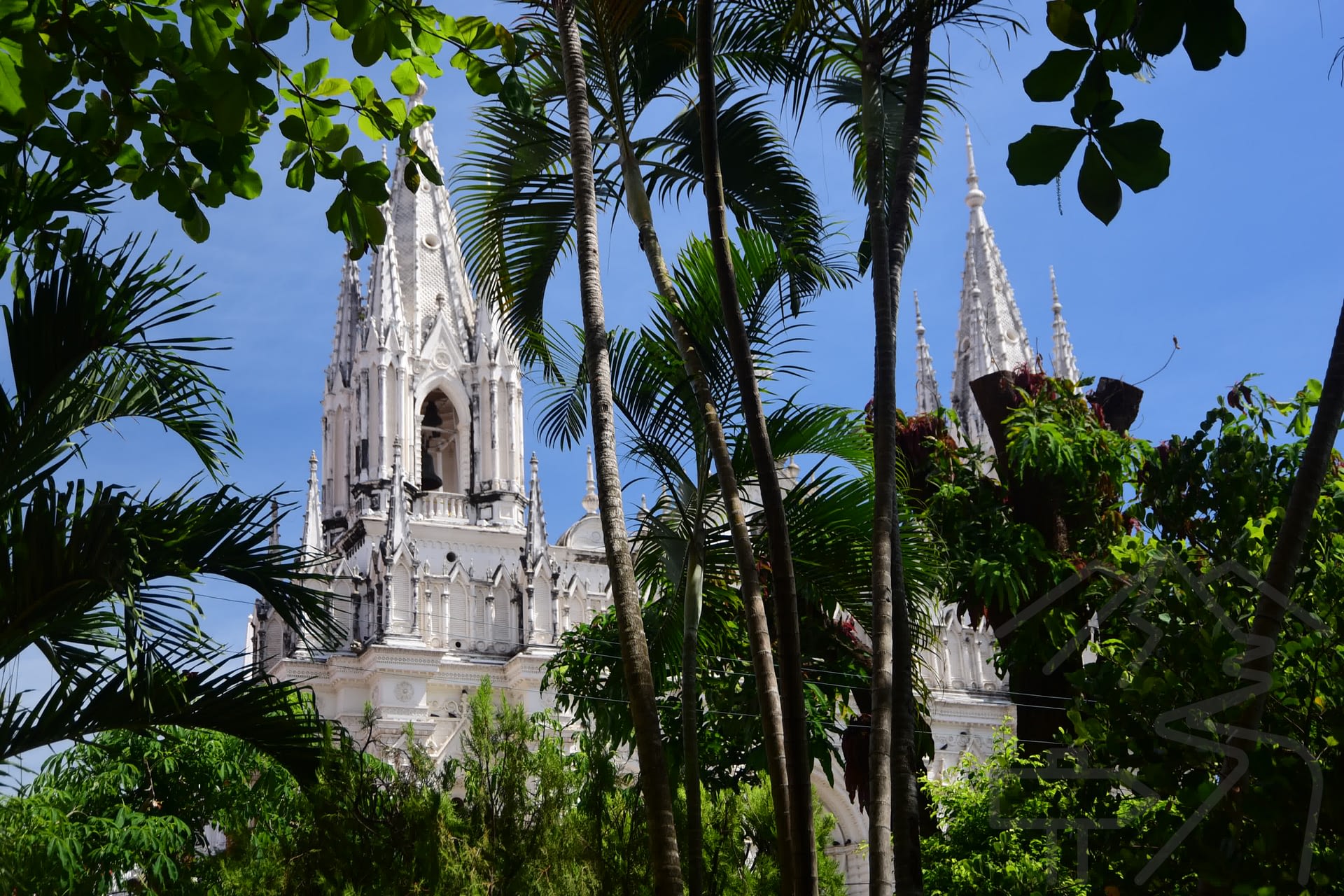 Santa Ana Cathedral Parque Libertad Liberty Park Architecture Guide El Salvador