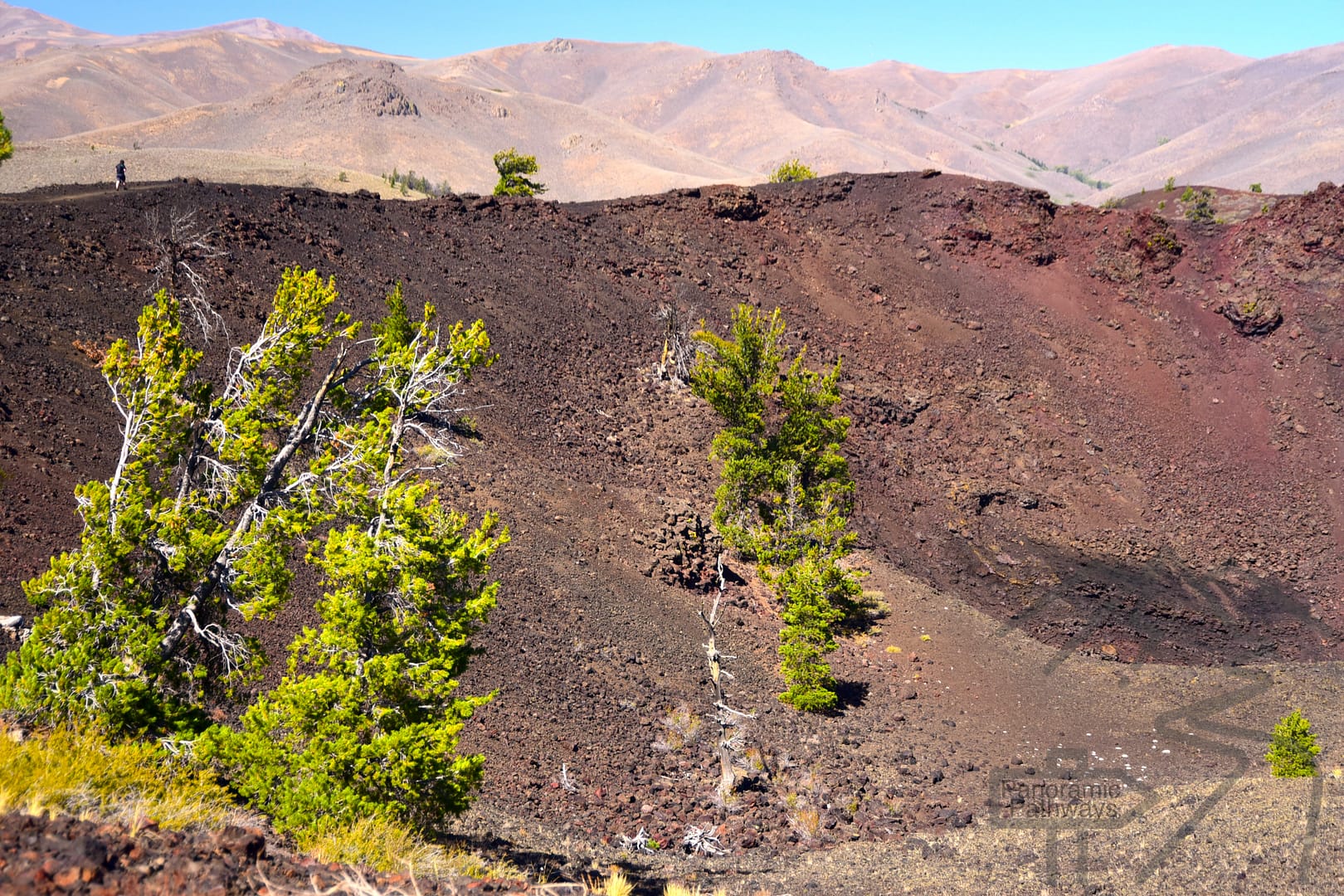 Nort Crater Trail along Big Crater rim