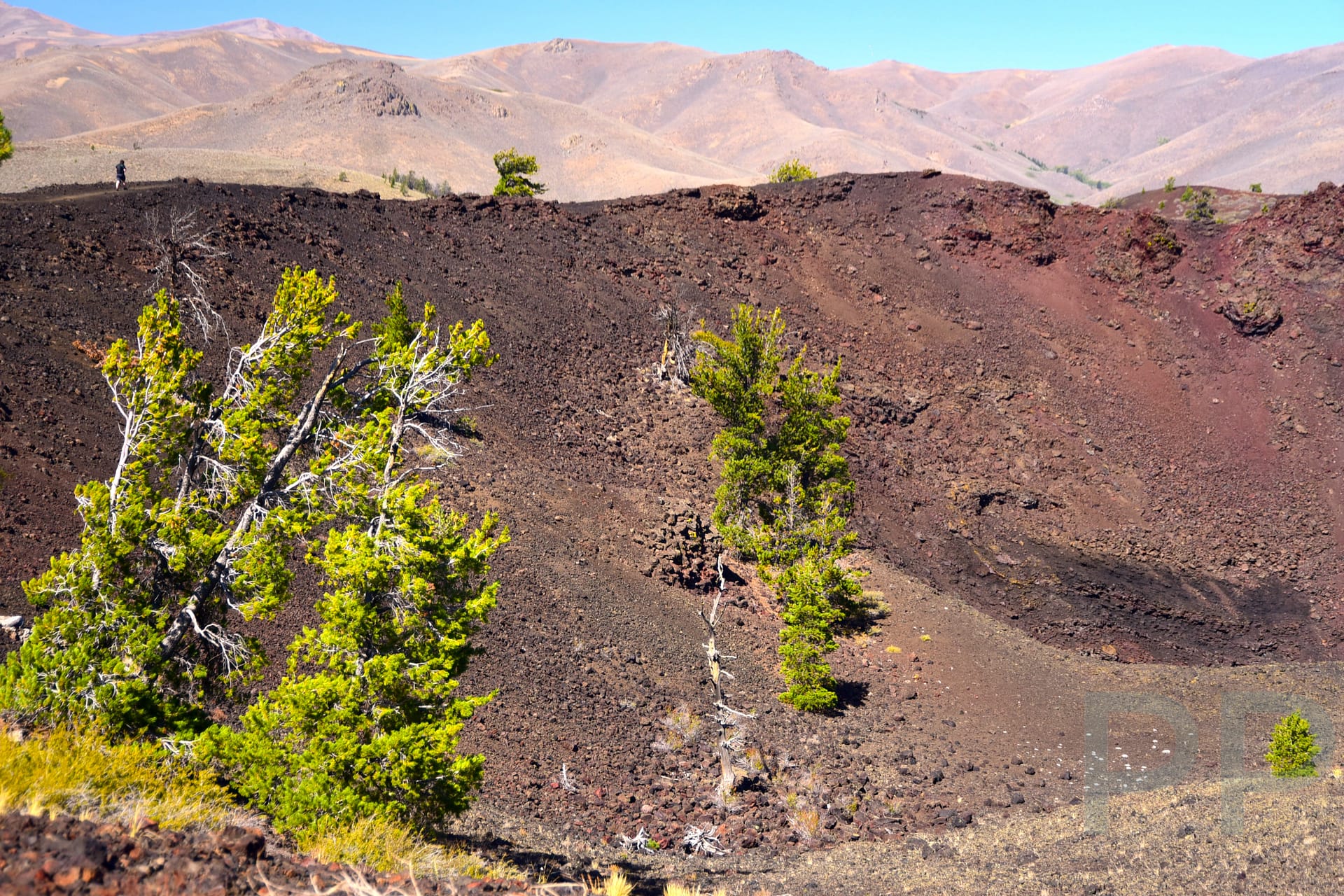 Nort Crater Trail along Big Crater rim
