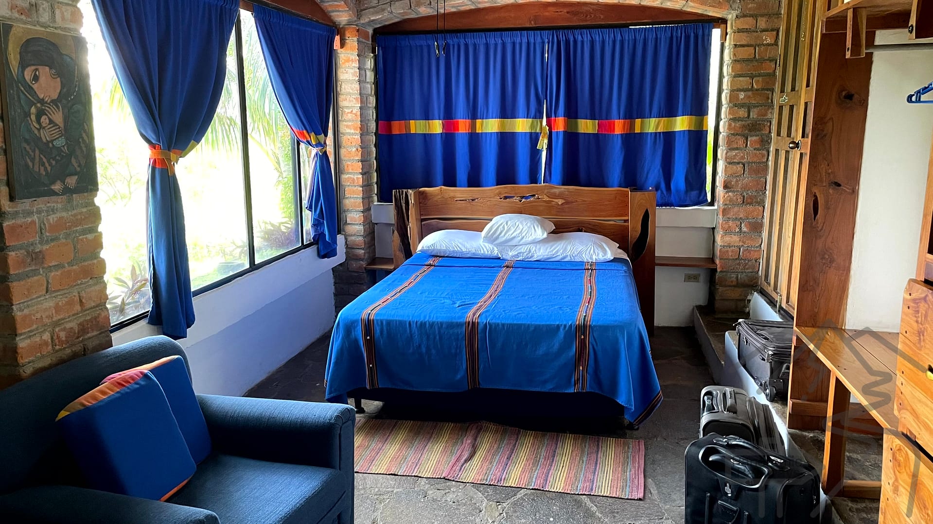 Comfortable room at the Mayan Grouper, Suchitoto, El Salvador