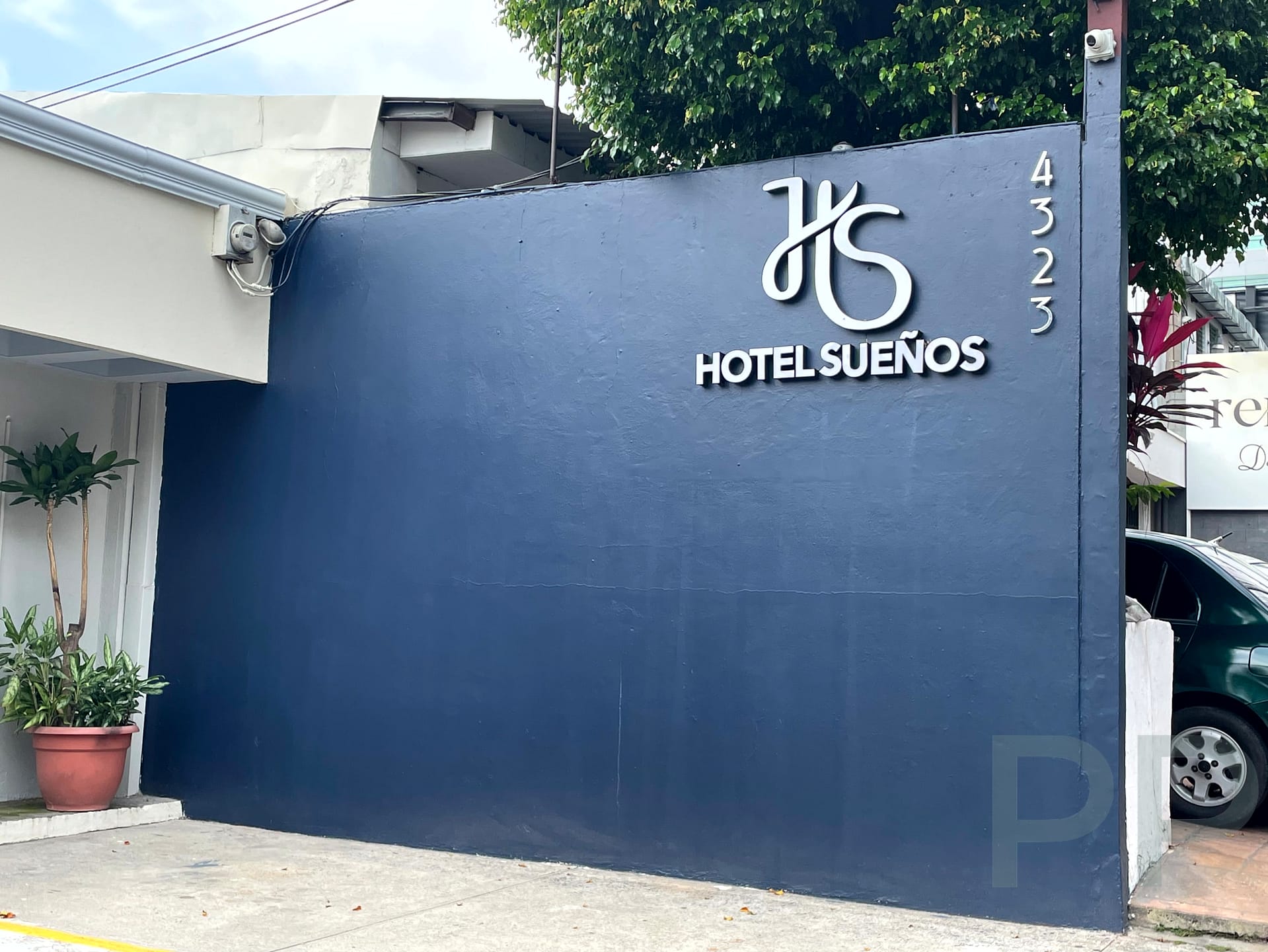 Hotel Sue&ntilde;os Breakfast San Salvador