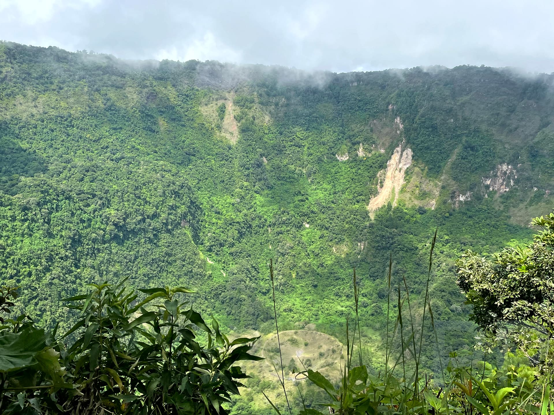 El Boquer&oacute;n Crater, National Park San Salvador, Volcano, El Salvador
