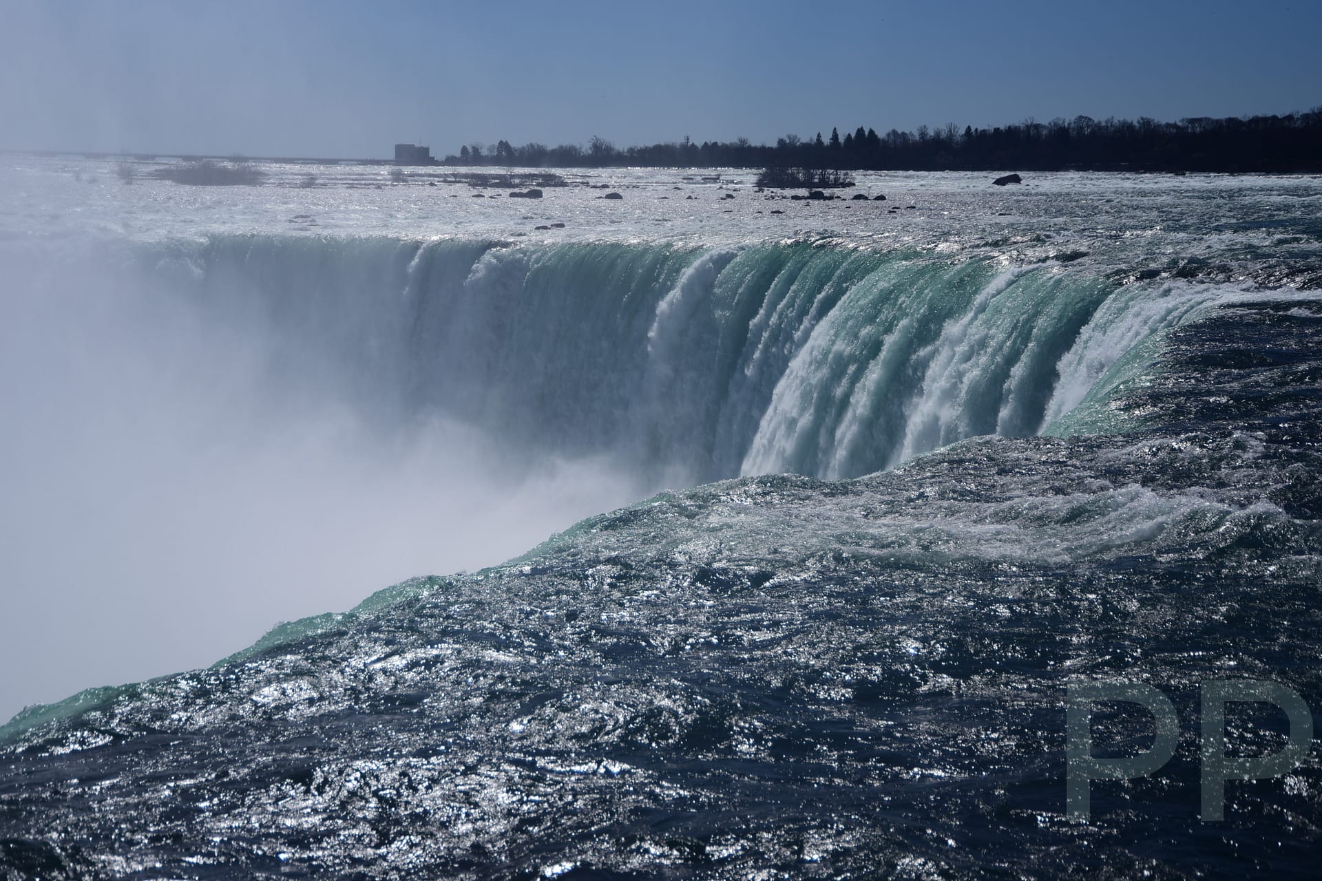 Mist rising off Horseshoe Falls viewed from the rim, Niagara Falls, Ontario